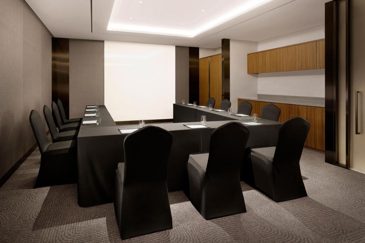 Four Points By Sheraton Сувон Екстериор снимка