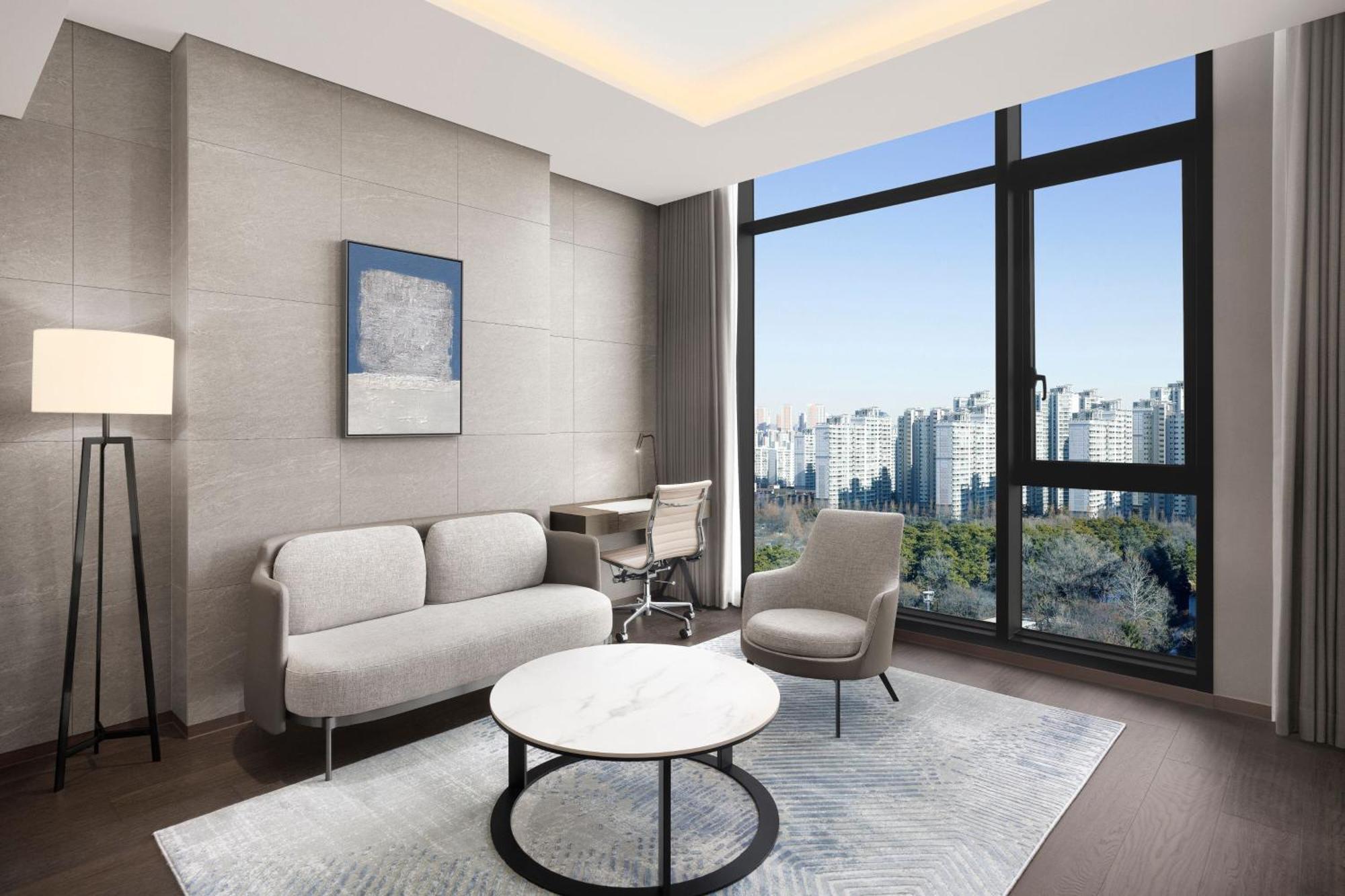Four Points By Sheraton Сувон Екстериор снимка