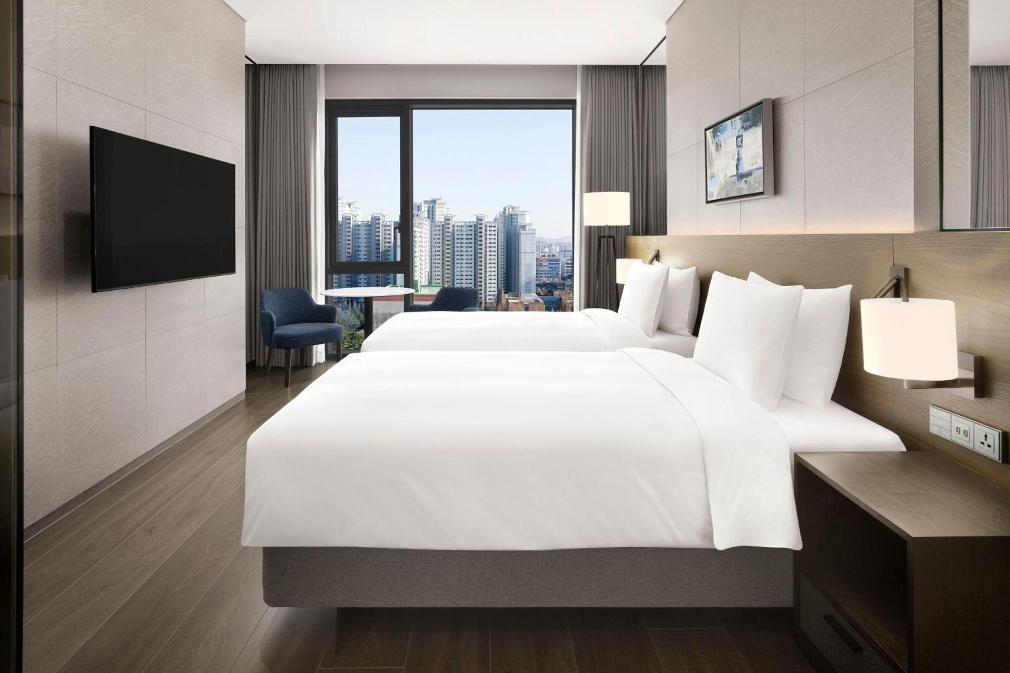 Four Points By Sheraton Сувон Екстериор снимка